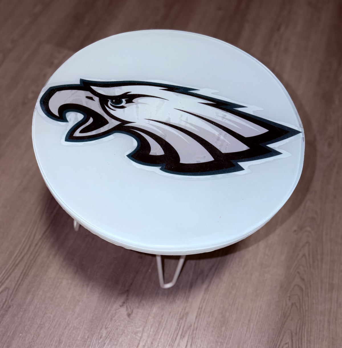 Eagles Accent Epoxy Table 20in Round Table